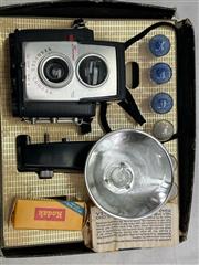 Kodak Brownie Starflex Outfit unused (partial box), includes 10 flash bulbs, 1 r